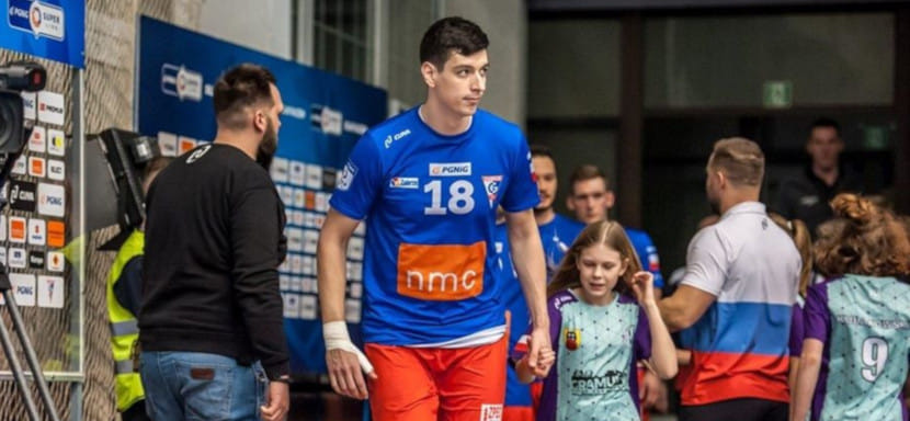 Александр Татаринцев: "Ключевую роль сыграло то, что "Виктор" — родной дом. Хочу отдать клубу долг"