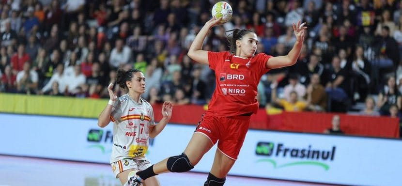 Женская сборная Румынии обыграла испанок и стала победителем домашнего турнира "Карпаты Трофи"