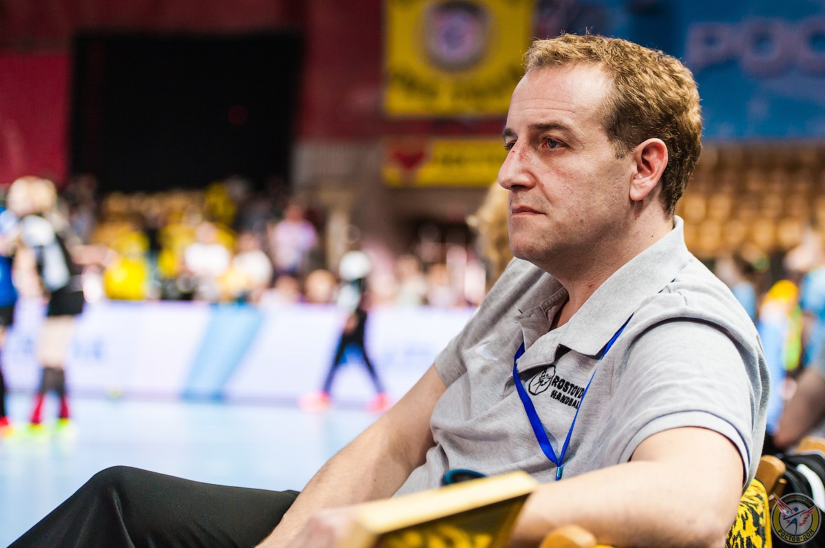 Франция. Бывший тренер "Ростов-Дона" Фредерик Бужан покинет пост главного тренера "Нанта". Причина — неудачный старт сезона