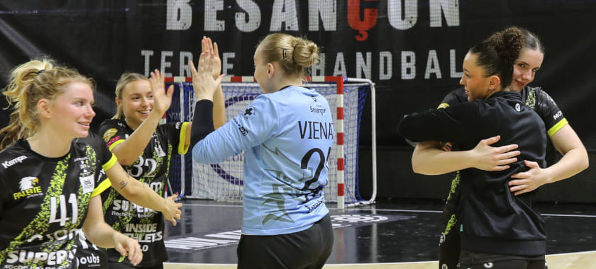 "Безансон" дома в результативной встрече оказался сильнее "Тулона" в единственном матче игрового дня женского чемпионата Франции