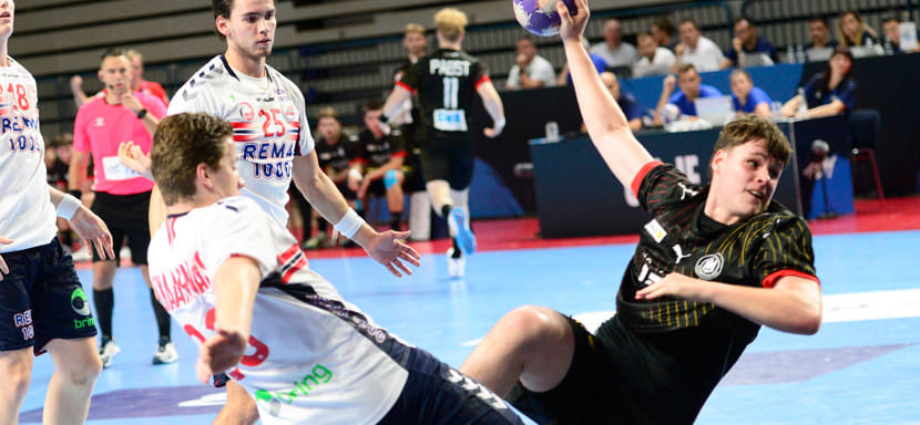 Португальцы в сверхрезультативном матче одолели испанцев, шведы вырвали победу у датчан на молодёжном чемпионате Европы (U-20)