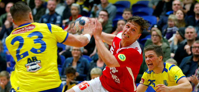 Европейская лига. Гандбольный суд ЕГФ решил не применять дополнительных санкций к Александеру Юлиуссону из "Валюра" за фол в матче с "Бенидормом"