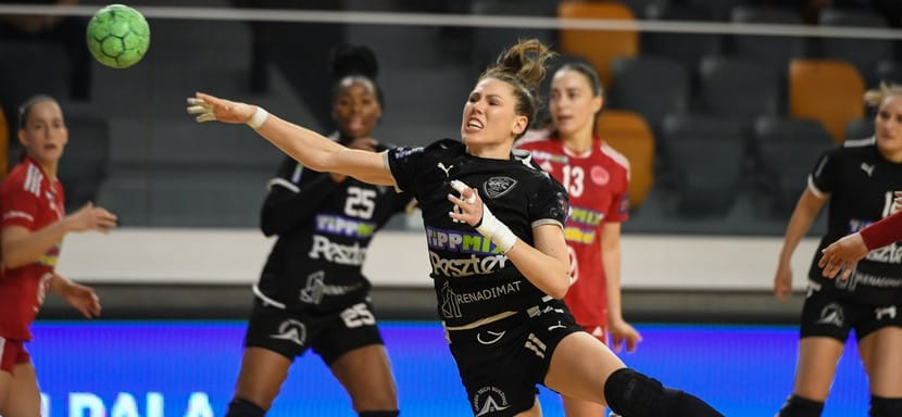 Румыния. Правая полусредняя "Шиофока" и сборной Хорватии Деяна Милосавлевич продолжит карьеру в "Крайове"