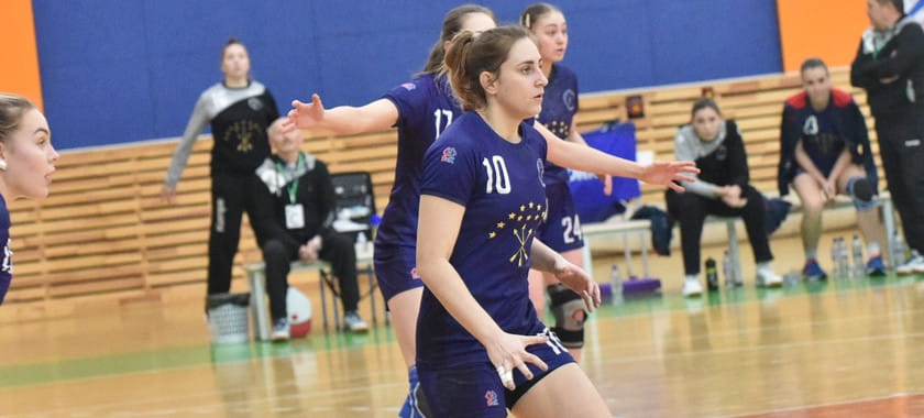 Olimpbet Суперлига. Разыгрывающая АГУ-"Адыиф" Татьяна Кириллова впервые в карьере забросила 10+ мячей на взрослом уровне