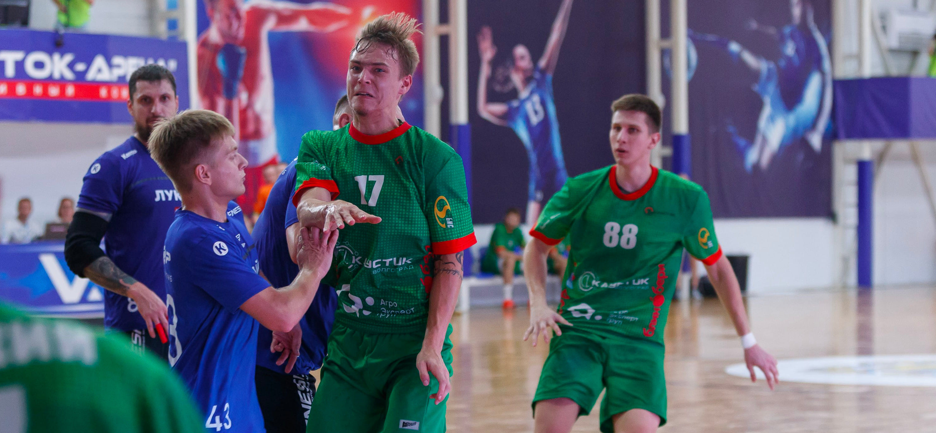 Olimpbet Суперлига. Официально. "Каустик" на два года арендовал Семёна Арзамасова у "Пермских медведей". Савицкий и Татауров не сыграют в сезоне