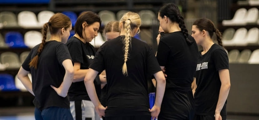 Olimpbet Суперлига. "Ростов" принимает ЦСКА в единственном матче среды. Команды по договорённости сыграют дублирующими составами