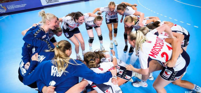 ЧМ-2022 (U-20). Девичья сборная Норвегии в финальном матче обыграла команду Венгрии. Бронзовые медали — у гандболисток из Нидерландов