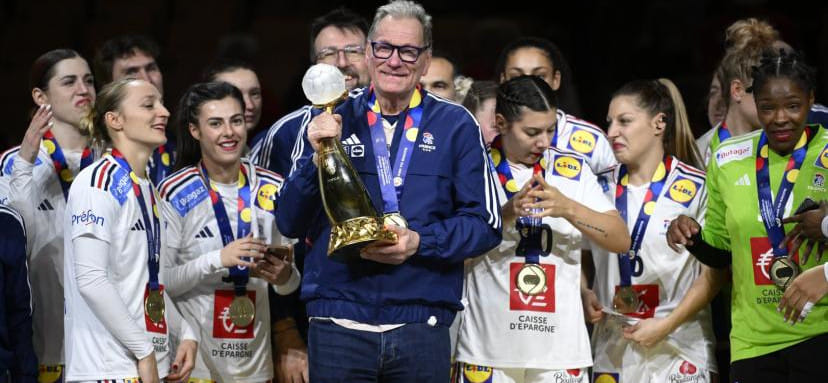 ЧМ-2023. Оливье Крюмбольц: "Мы смогли убедить игроков, что нужна железная дисциплина. Франция опиралась на свои сильные качества"