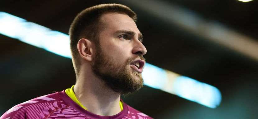 Хорватский голкипер польского "Кельце" Сандро Мештрич отправился в аренду в "Островию"