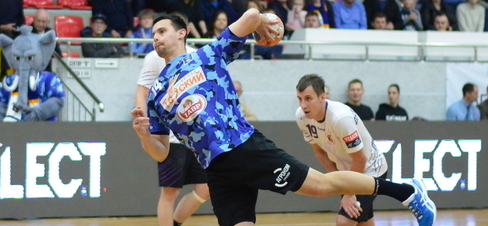 Суперлига. Правый полусредний "Виктора" Максим Куретков травмирован, но планирует вернуться на площадку к игре против СГАУ-"Саратова"