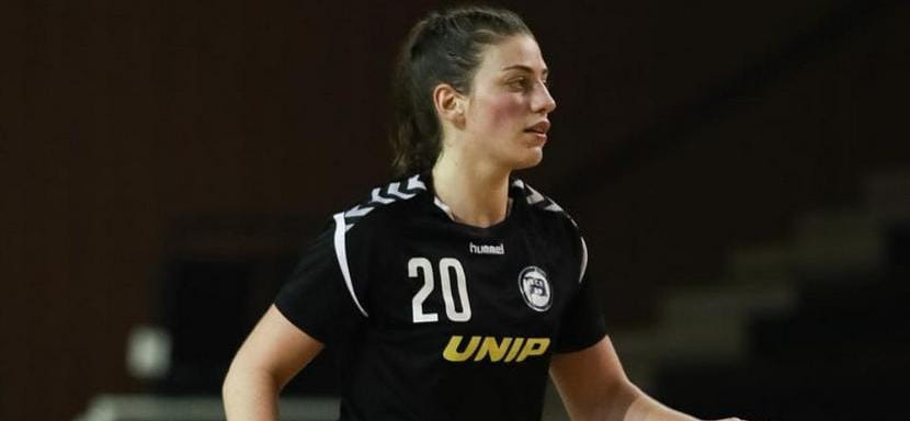 Испания. Правая полусредняя сборной Бразилии Габриэла Битоло сменила "Эльче" на "Гранольерс"