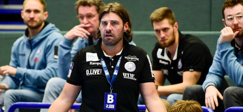 Бундеслига. "Бергиш" объявил об уходе Себастьяна Хинце с поста главного тренера летом 2022 года