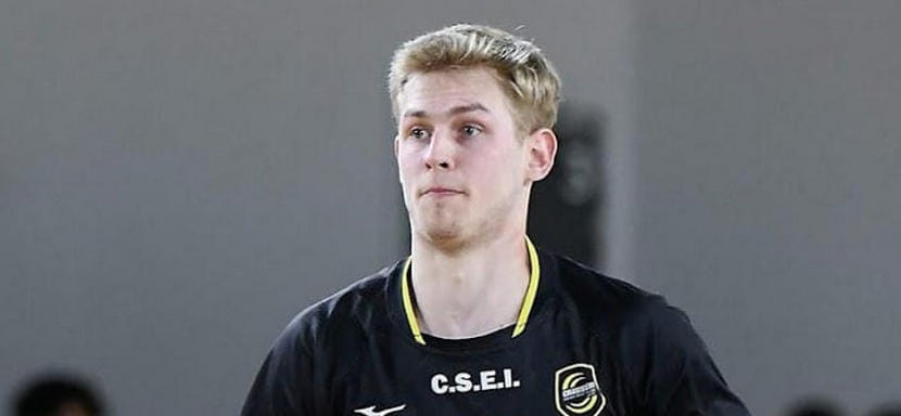 Эдуард Москаленко: "Ходьков сказал: "Мне будет нужен правый полусредний". Сын подумал — и дал добро на переход в ЦСКА"