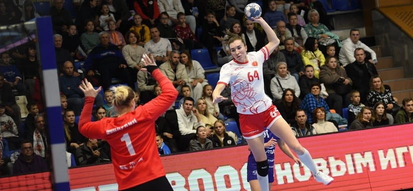 Игровой день в женской Суперлиге завершён: "Астраханочка" в гостях добилась победы над тольяттинской "Ладой"