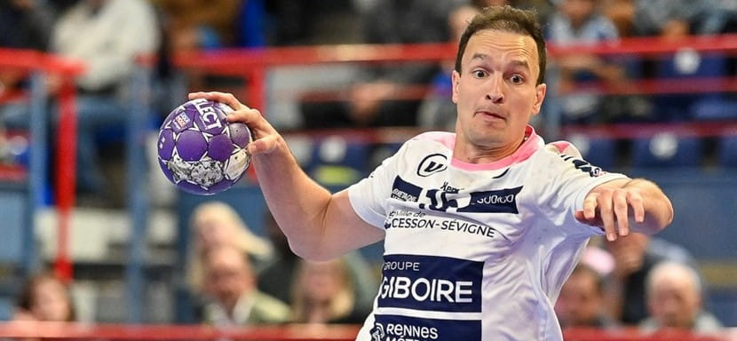 34-летний левый полусредний Робин Молиньи сменил французский "Ренн" на "Экс"