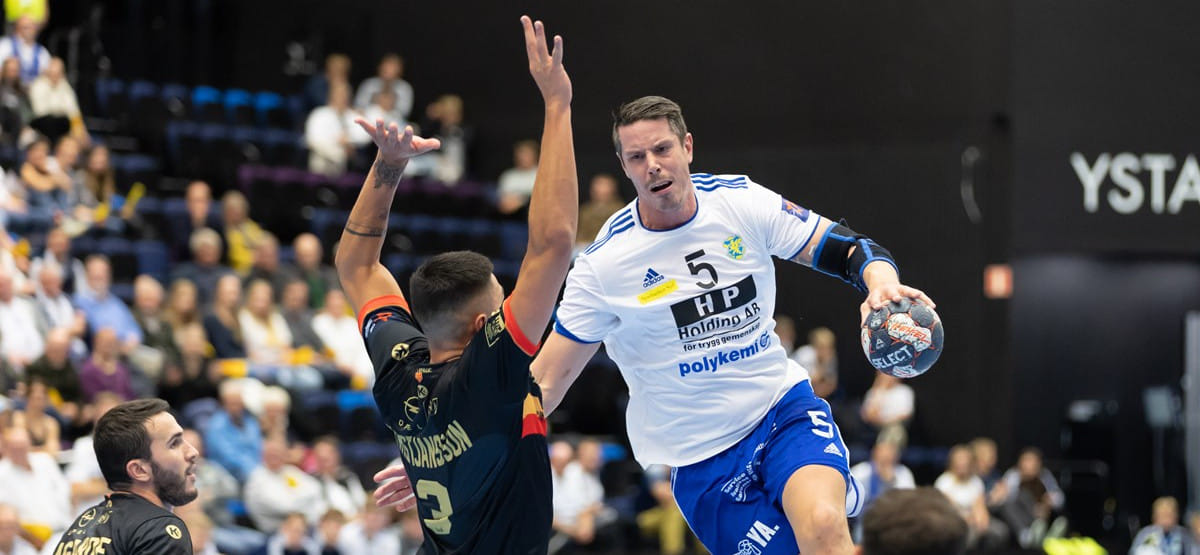 Швеция. Призёр Олимпийских игр 2012 года в составе шведской сборной Ким Андерссон в 41 год продлил контракт с "Истадом" ещё на один сезон