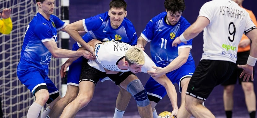 Стартовал второй игровой день "Кубка Дружбы": сборная Беларуси с перевесом 14 мячей справилась со второй командой России