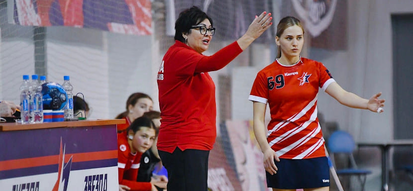 Муниря Афлитулина: "Сегодня после матча позвонила Иналю и сказала: "Сын — ты молодец, так держать!"