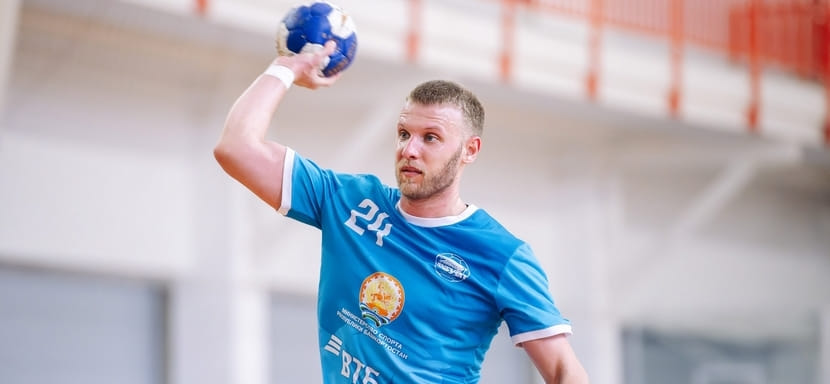 Уфимский "Акбузат" с минимальным перевесом обыграл "Зилант" в матче высшей лиги