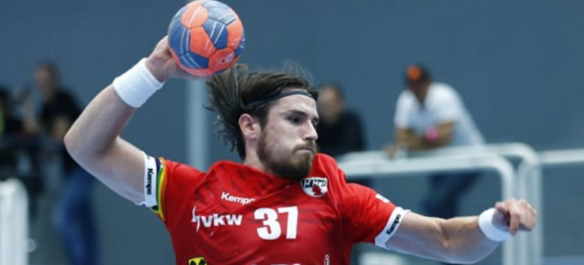 Европейская лига. "Констанца" Комогорова выиграла у "Шамбери", но вылетела из розыгрыша. После минимальной победы дома "Кокс" разгромно уступил "Агуаш Санташу"