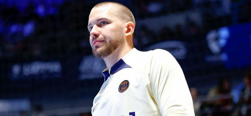 Польша. Правый полусредний "Пари Сен-Жермен" Доминик Мате со следующего сезона будет выступать за "Кельце"