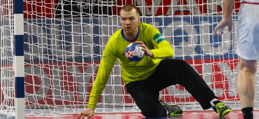 Германия. Трансферный слух: голкипер сборной Чехии и "Бергиша" Томаш Мрква заменит Дарио Квенштедта в составе "Киля"