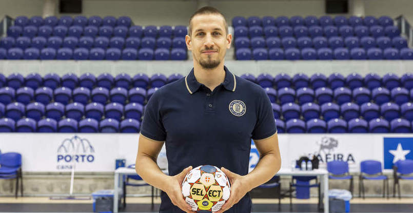 Голкипер сборной Австрии Томас Бауэр продлил контракт с "Порту"