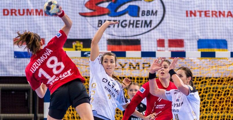 Германия. Лучшим игроком женской бундеслиги признана чешская гандболистка "Тюрингера" Ивета Лузумова