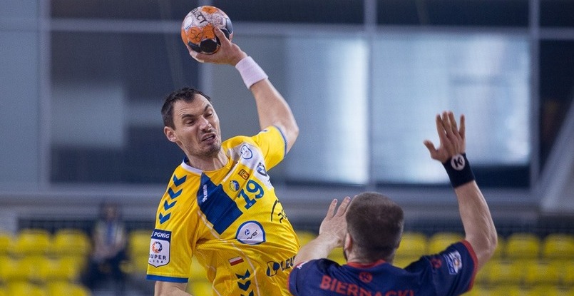 Польша. Восемь голов Артема Королька помогли "Виве" разгромить "Погонь" и еще три результата