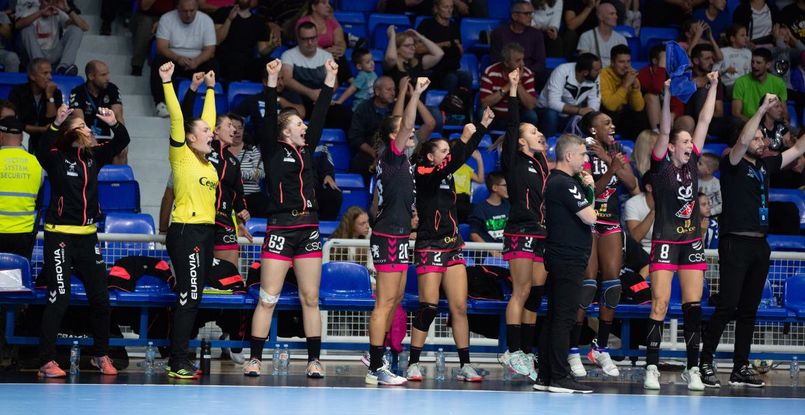 Лига чемпионов. Женщины. Главный тренер "Бреста" Лоран Безо: "Победа над "Будучностью" показала, что мы на правильном пути"