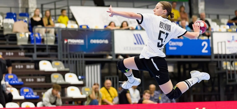 Высшая лига. Вторая команда "Ростова" обыграла "Ладу-2" и возглавила таблицу женского турнира