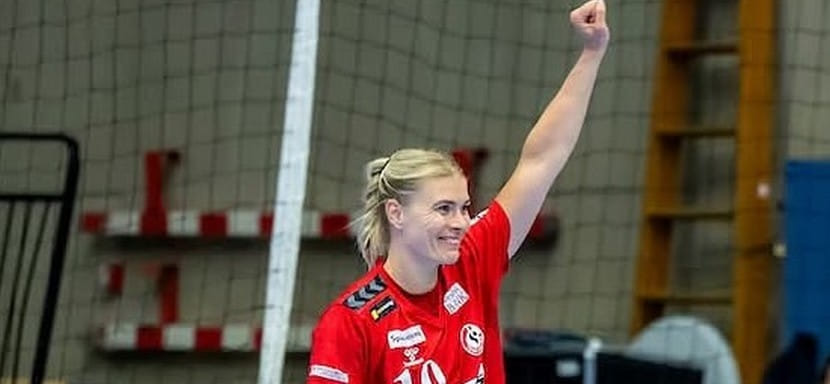 Экс-игрок ЦСКА, защитница "Эсбьерга" Катрин Хейндаль больше не сыграет в этом сезоне: она готовится стать мамой