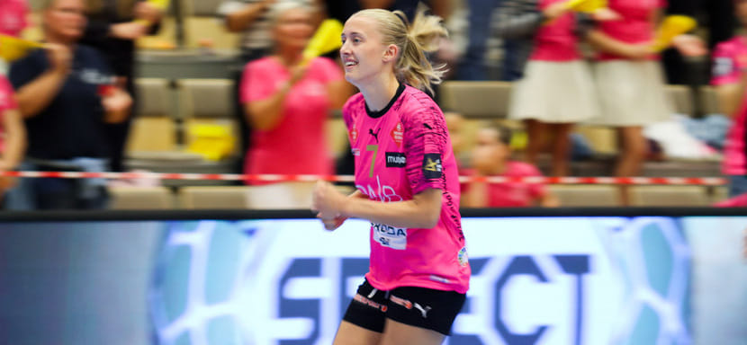 Норвегия. 21-летняя полусредняя "Кристиансанда" Мартина Коригстад Андерсен отправилась в аренду в "Фану"