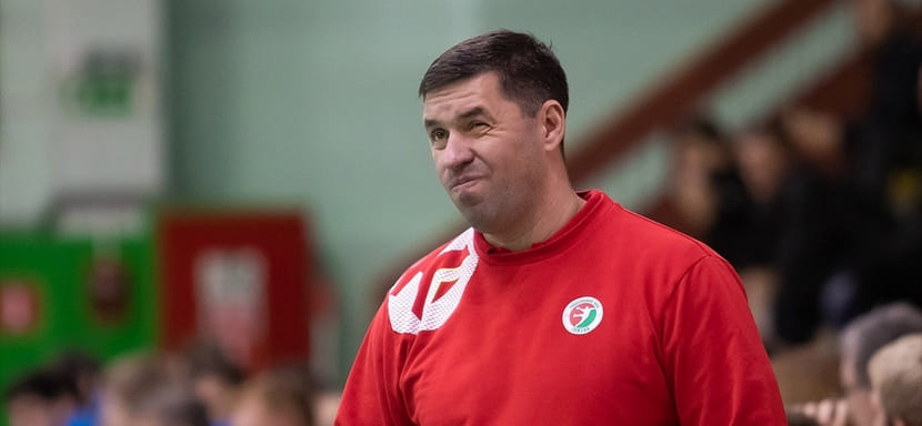 Беларусь. Андрей Мочалов о поражении "Гомеля" от "Машеки": "Во втором тайме дали преимущество сопернику своими глупыми действиями"