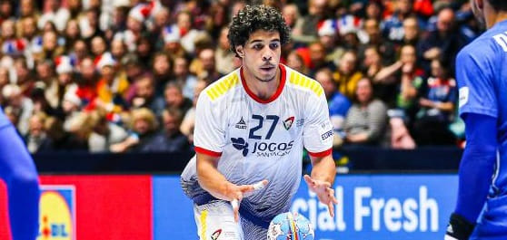 Германия. Официально. Левый полусредний сборной Португалии Андре Гомеш летом перейдет из "Порту" в "Мельзунген"