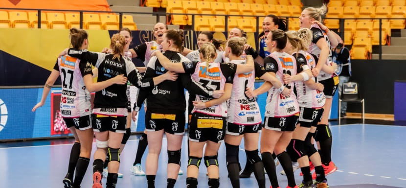 Лига чемпионов. Датский секвестр. "Гадюки" на пути "Ростова". Ана Грос снова впереди Кристины Нягу