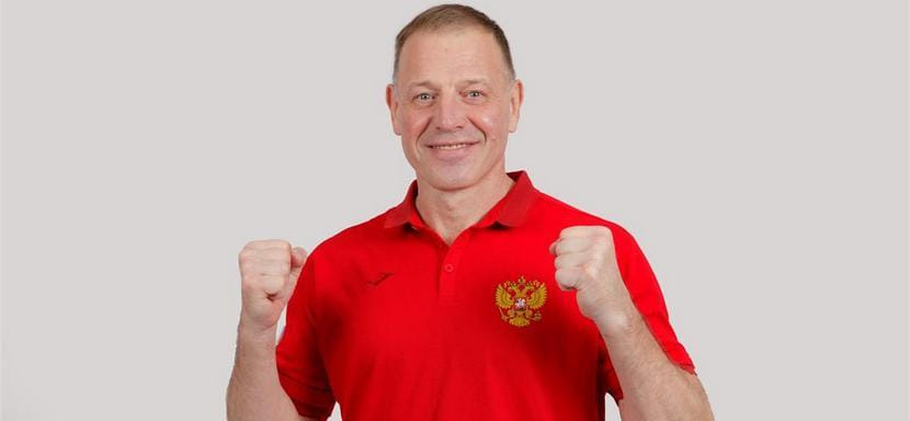 Главный тренер женской сборной России Алексей Алексеев, приведший команду к серебру Игр в Токио, изъявил желание остаться на посту