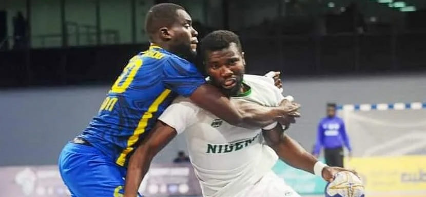 Olimpbet Суперлига. 28-летний правый полусредний сборной Нигерии Ани Обинна стал игроком "Донских казаков"-ЮФУ