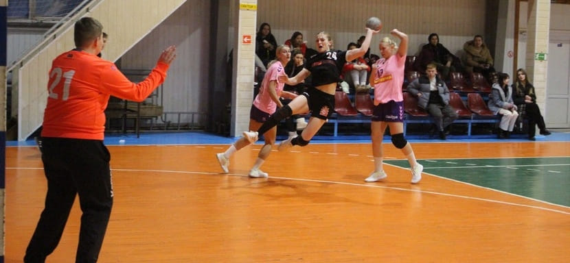 Беларусь. Правая полусредняя национальной сборной Анна Рябченко продлила контракт с "Городничанкой"