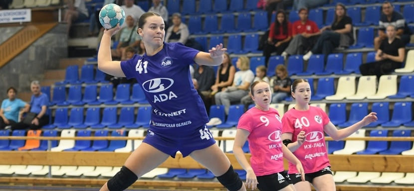 Завершился чемпионат городского округа "Тольятти": в заключительном матче "Лада" одержала разгромную победу над "Университетом"