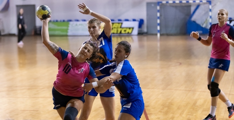 Суперлига. Левая крайняя звенигородской "Звезды" Марианна Егорова перенесла операцию на ноге