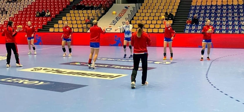 Intersport Cup. Сборная России после первого тайма матча в Бергене уступает команде Нидерландов с разницей в пять мячей