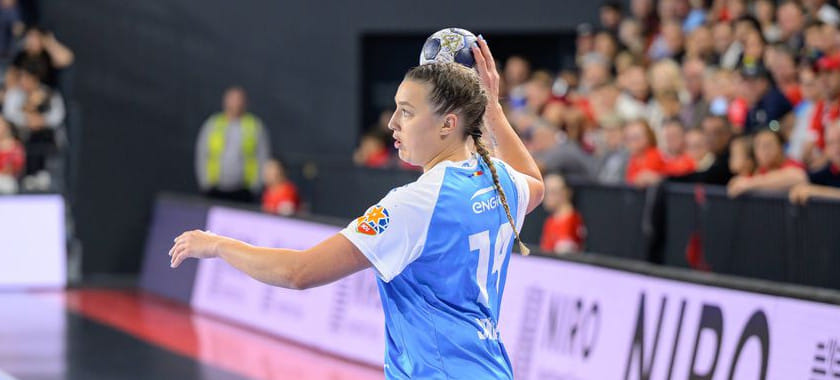 В единственном матче игрового дня женского чемпионата Румынии "Бухарест" Валерии Масловой на своей площадке разобрался с "Крайовой"