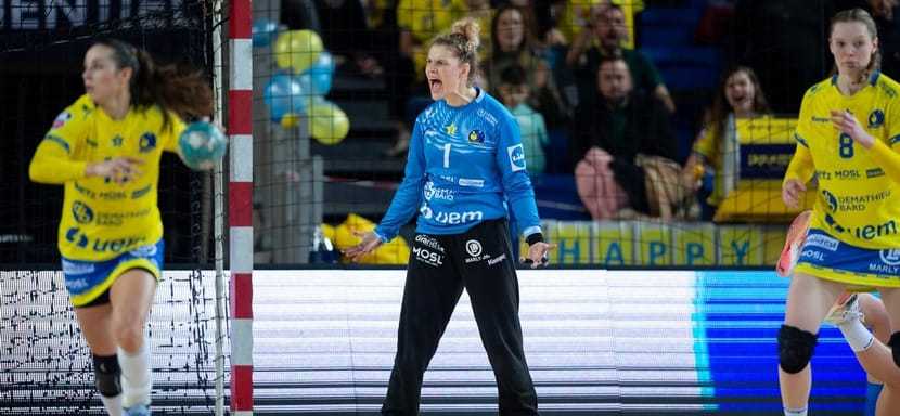 Франция. Голкипер сборной страны Камилла Депюизе пролонгировала трудовой договор с "Мецем"