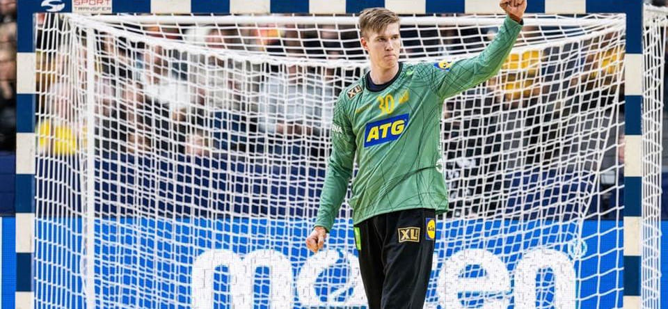 Венгрия. "Пик" объявил о заключении с вратарём сборной Швеции Тобиасом Тулином трёхлетнего контракта, который вступит в силу летом