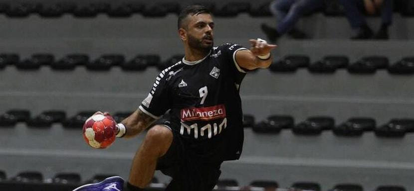 Трансферный слух. Сильнейший клуб Португалии "Порту" может усилиться 37-летним полусредним Педру Крузом