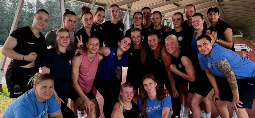 Тольяттинская "Лада" завершила сбор под Минском и направилась домой