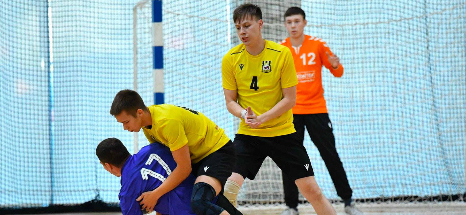 Федеральная гандбольная лига. В дивизионе "Москва" прошли заключительные встречи 2-го тура. Команды МГУ и "Королёв" присоединились к лидерам