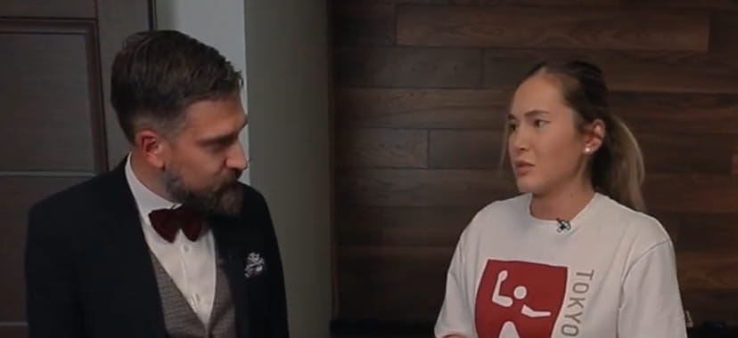 Разыгрывающая ЦСКА и сборной России Карина Сабирова стала героиней шоу "Спорт Фэшн" с Алексеем Ярошевским (ВИДЕО)