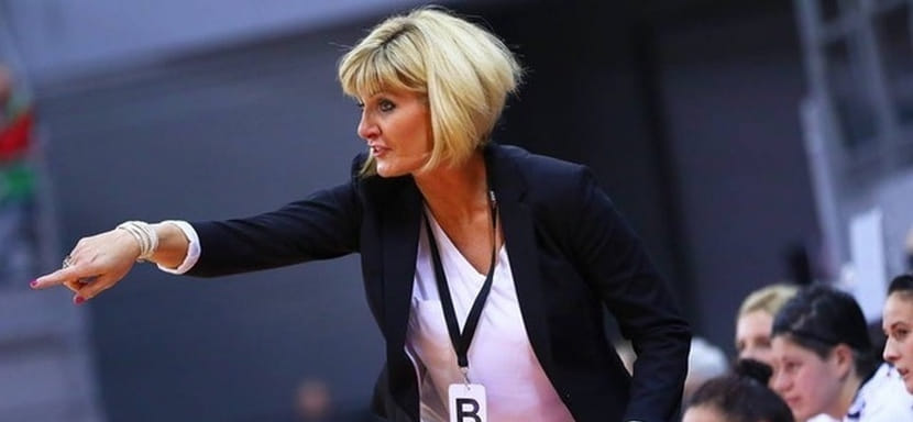 Венгрия. Главный тренер "Альбы" Рита Дели покинула команду